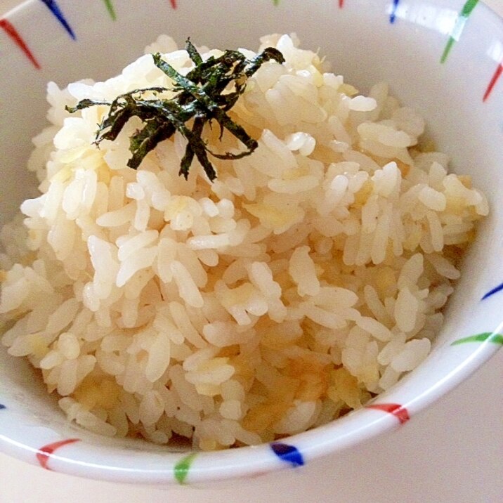 シンプルで美味しい☆新生姜の炊き込みごはん